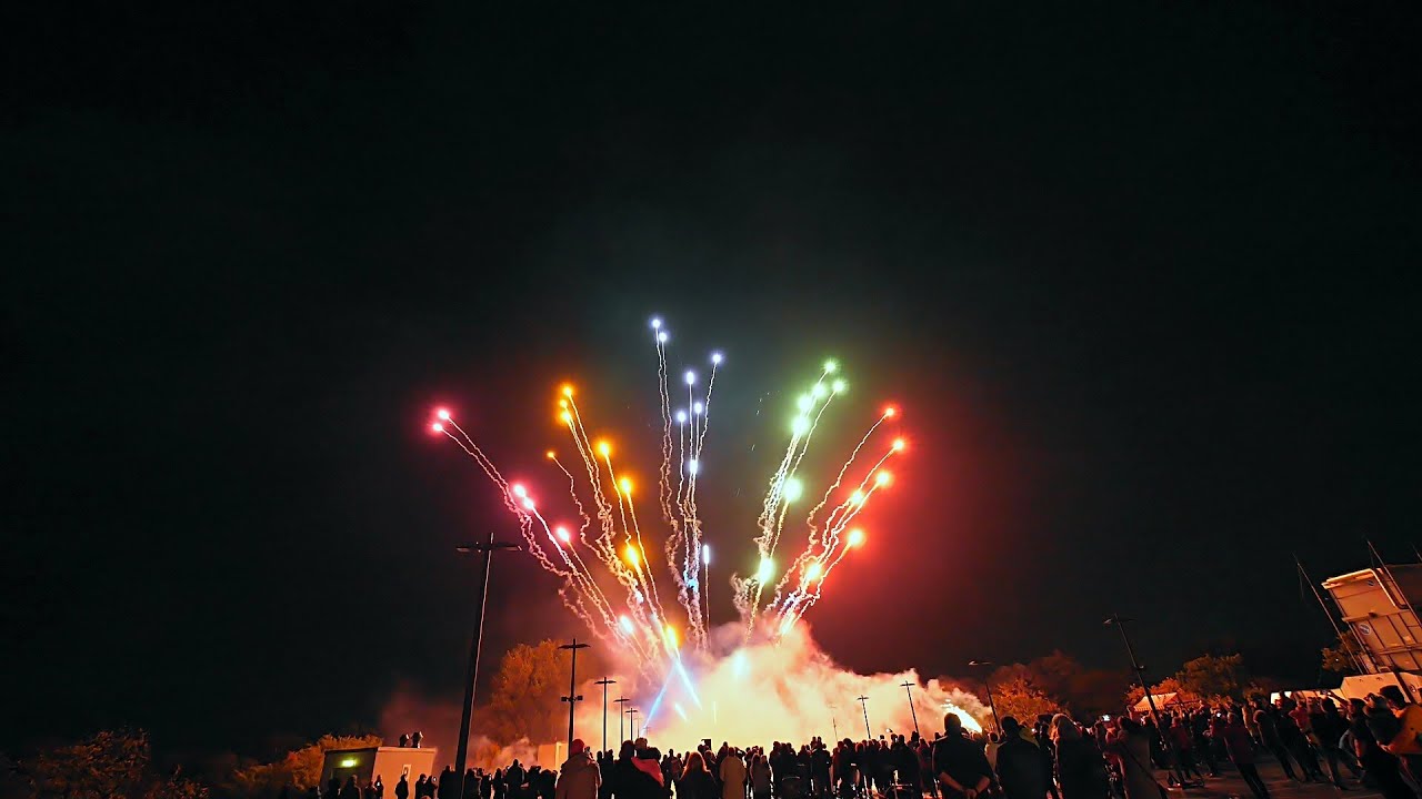 Laternenumzug Stadtzentrum Schenefeld - Feuerwerk - 26.10.2018 【4K】