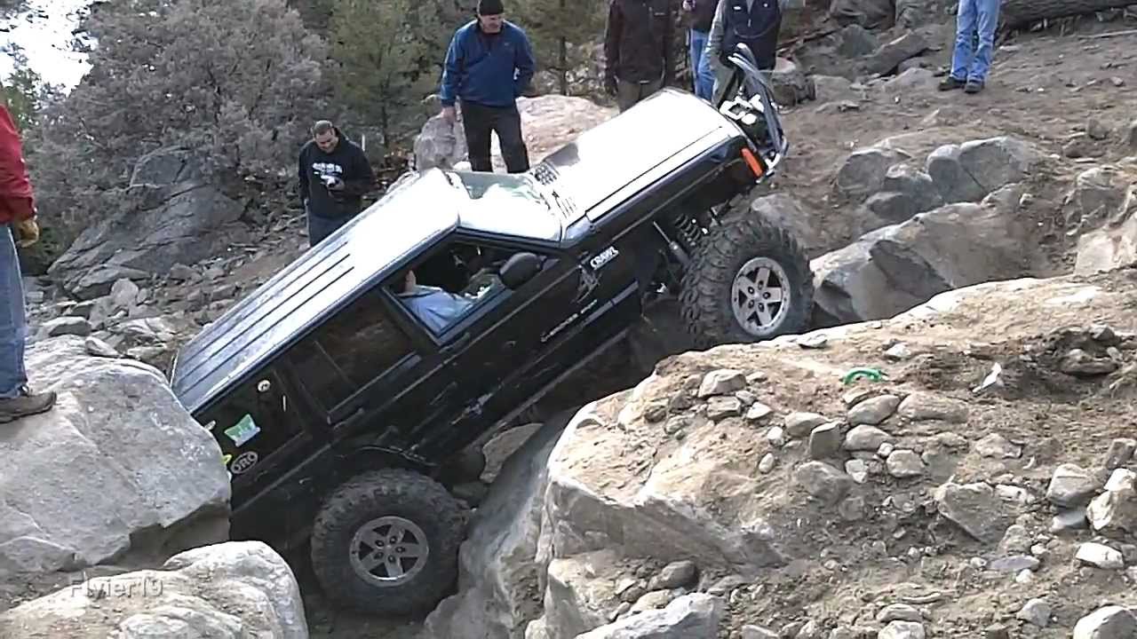 Jeep Cherokee XJ climbing the unthinkable - Carnage Canyon (HD)