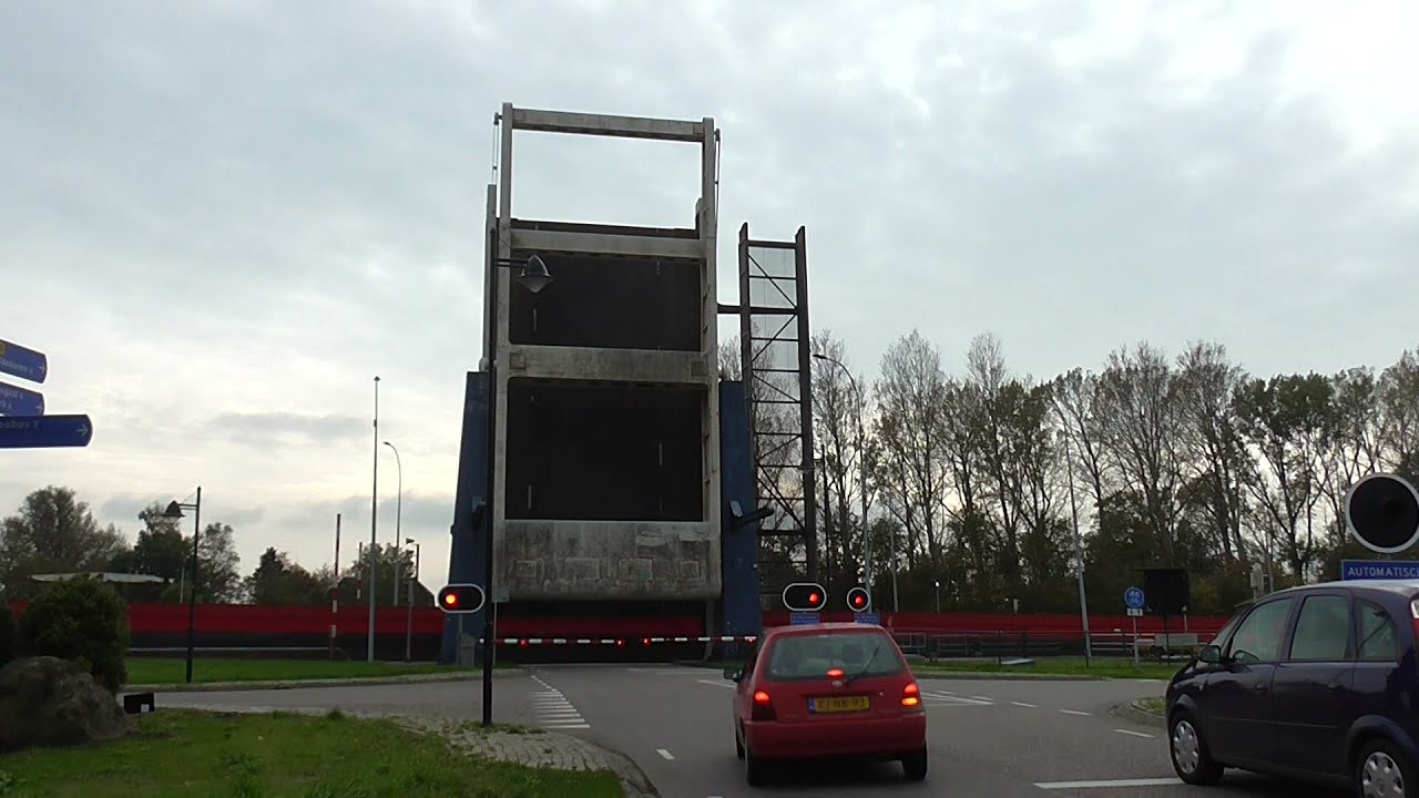 Brugopening Gaarkeukensluis Gaarkeuken Ophaalbrug Drawbridge/ Pont-levis/ Klappbrücke