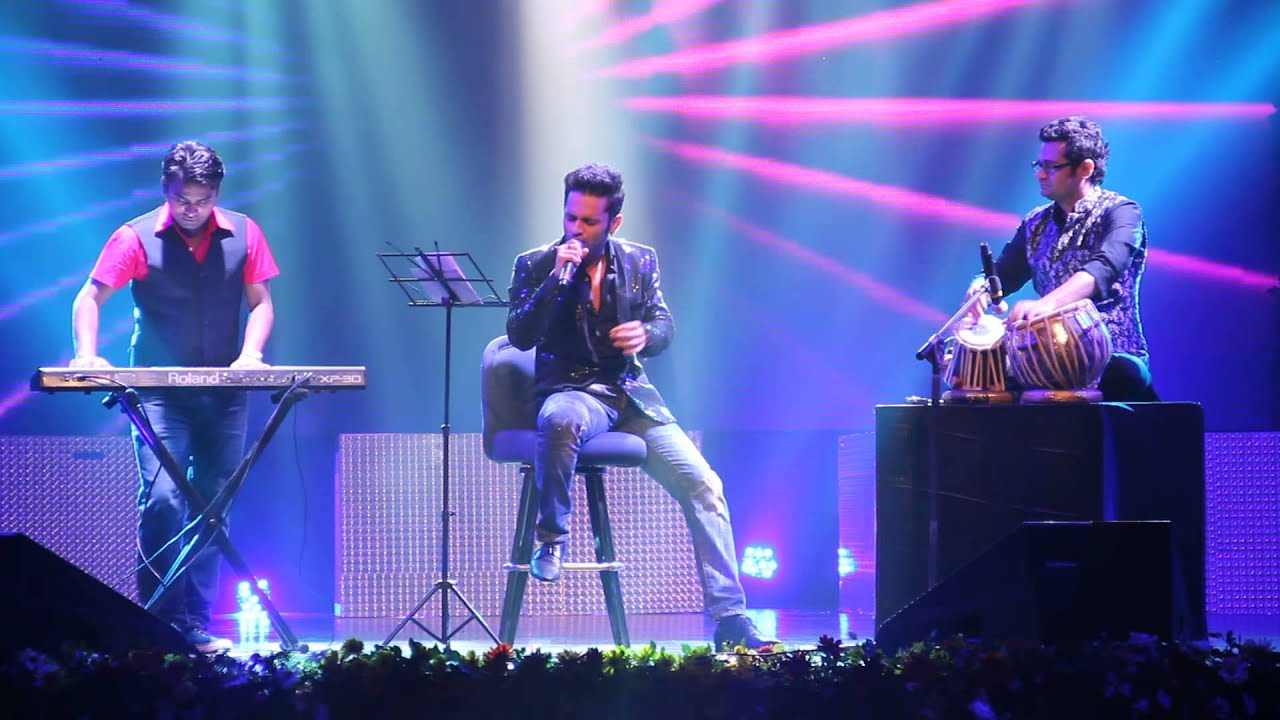 rahul vaidya live old songs medley