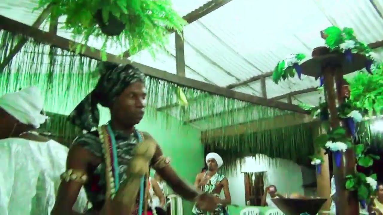 Viu certo? Exú na Roda do Abadô de Odé? O Senhor dos caminhos anda com a prosperidade do Irmão Odé!🏹