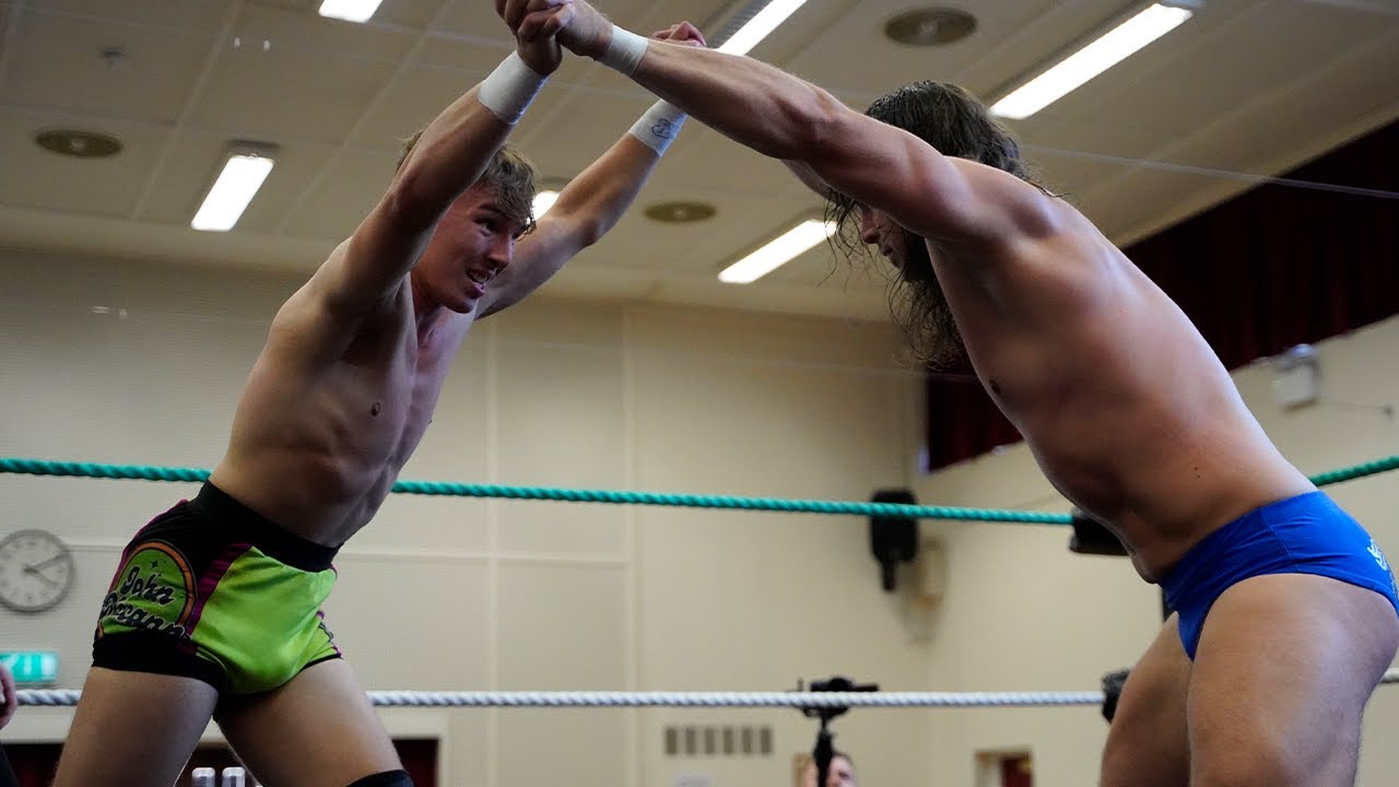 Полный матч — Джон Макканн против Темной Лошади — Titanic Wrestling