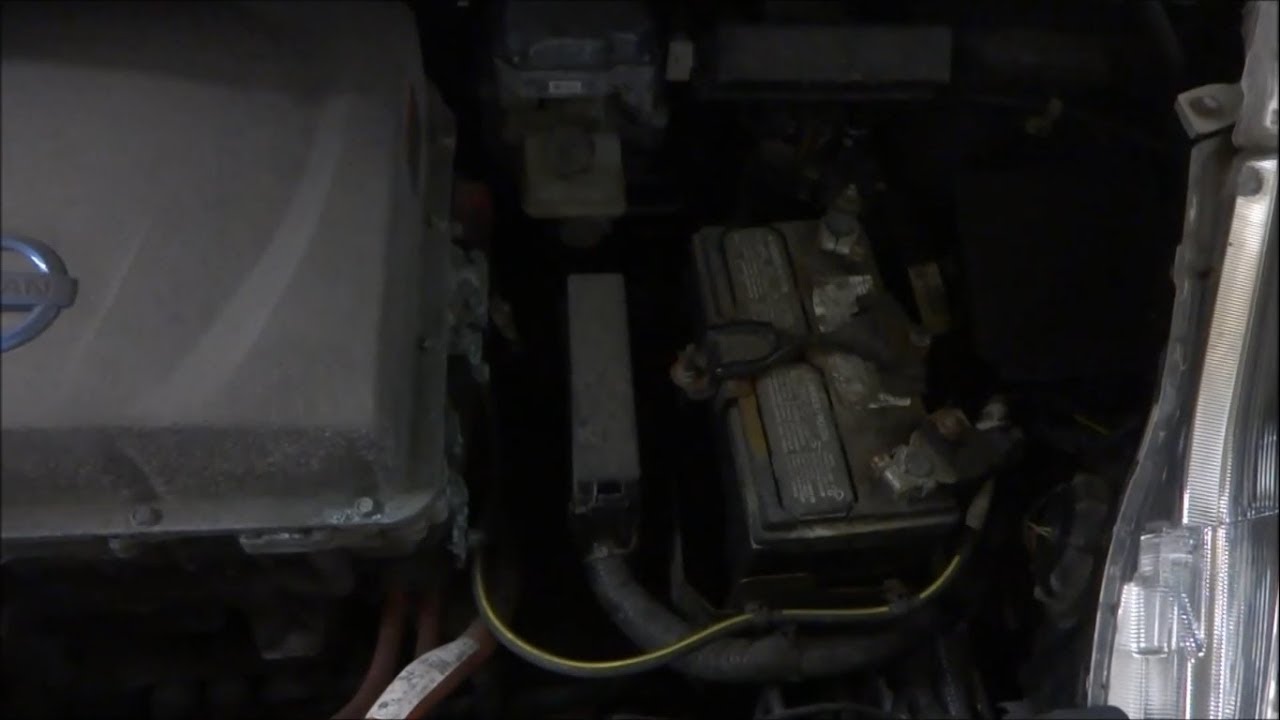 Nissan LEAF won't start, 12v battery dead