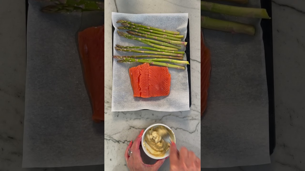 How to Make One Pan Keto Salmon