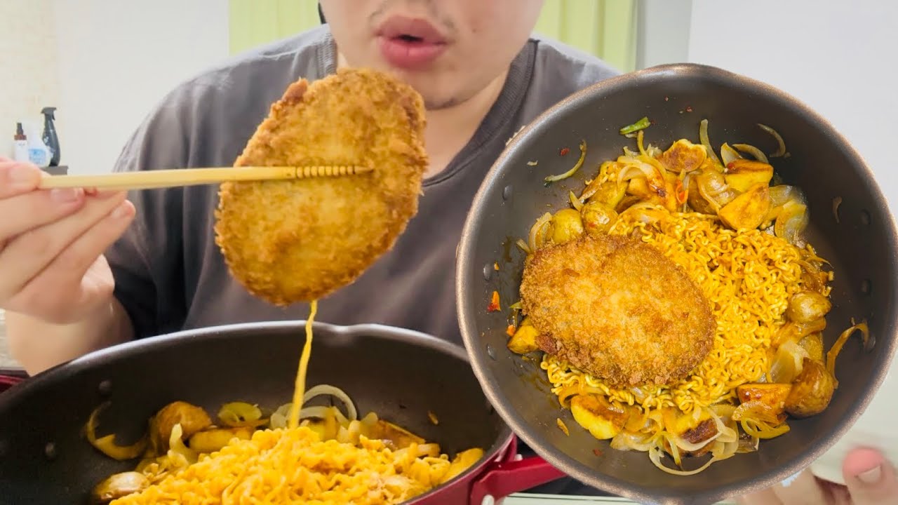 BIGメンチカツと辛ラーメン焼きそばアレンジ｜モッパン｜ASMR 咀嚼音｜MUKBANG