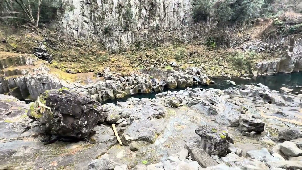 Takachiho Gorge & Kihara's giant rock