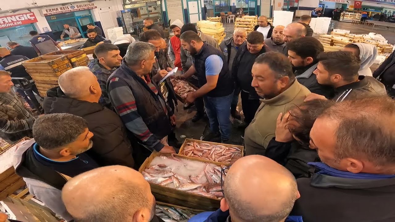 İZMİR BUCA BALIK HALİ (ÇILGIN KABZIMAL ÖMER) ÇILGIN MEZAT  (3)