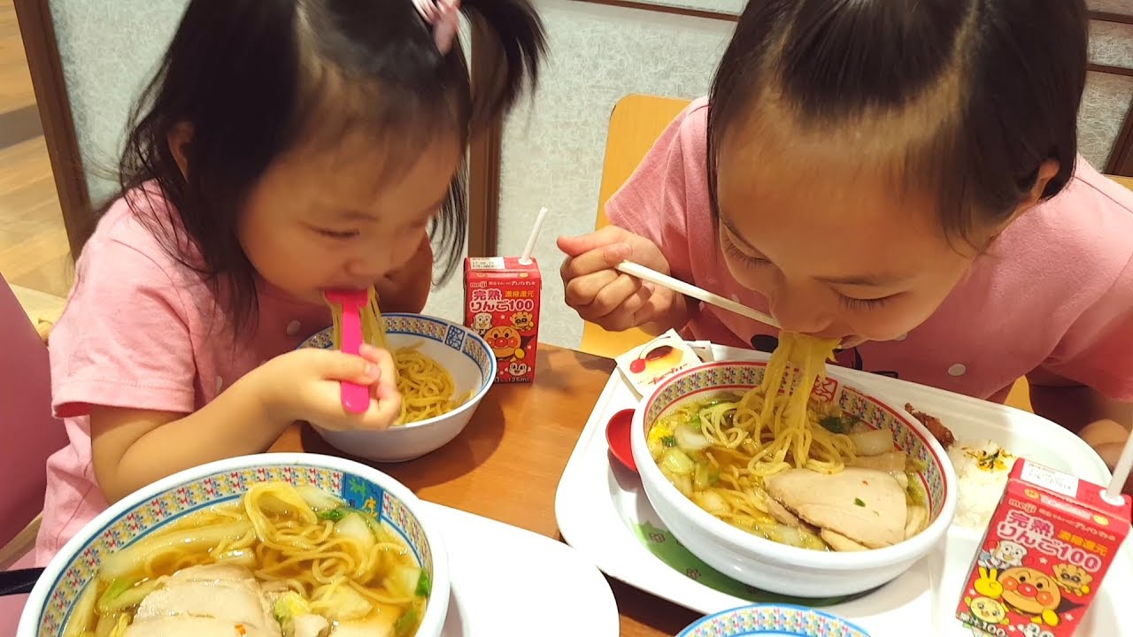 2人でおいしいラーメン食べたよ 神座 まーちゃん ほーちゃん