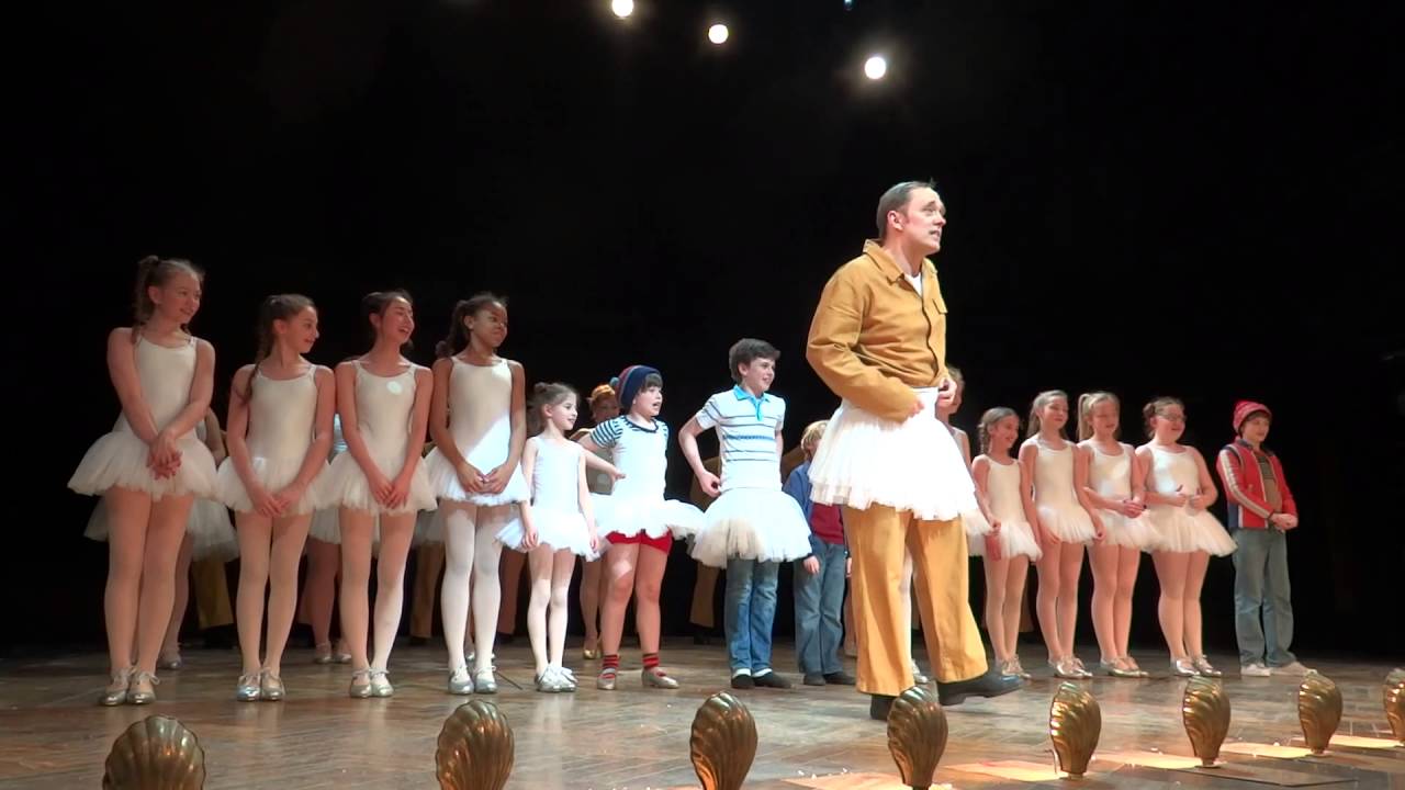 Brodie Donougher farewell curtain call