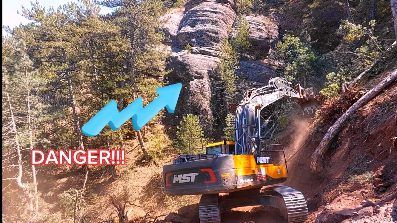 MST EXCAVATOR_ZORLU ARAZİDE ÇALIŞIYOR_working in rough terrain#keşfet #djimini3pro #mst