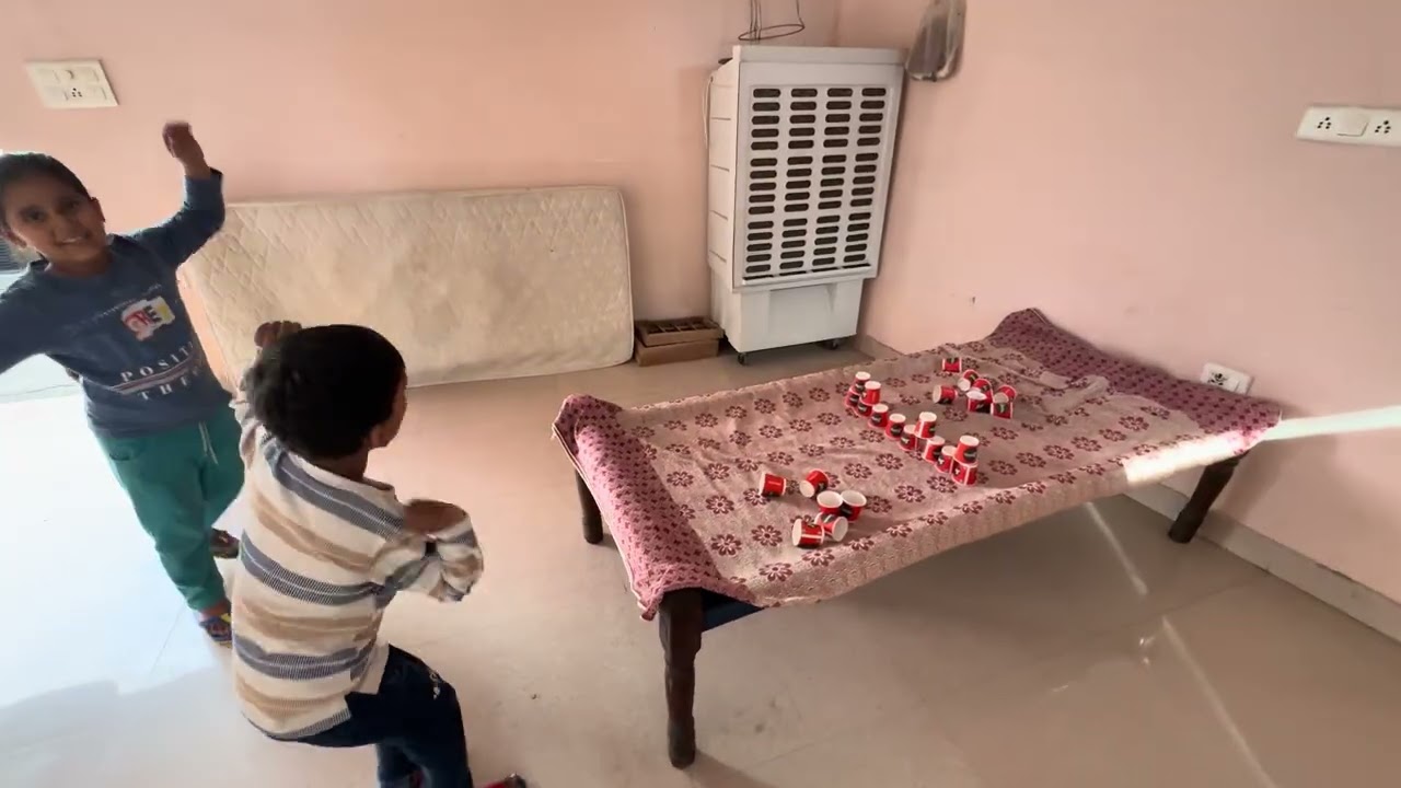 Gate ki tile tut gyi…..😳