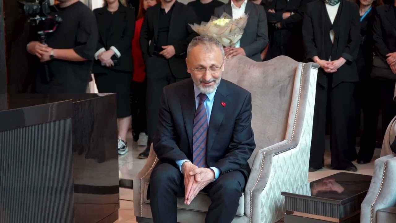 Eyüpsultan Belediyesi'nde devir teslim
