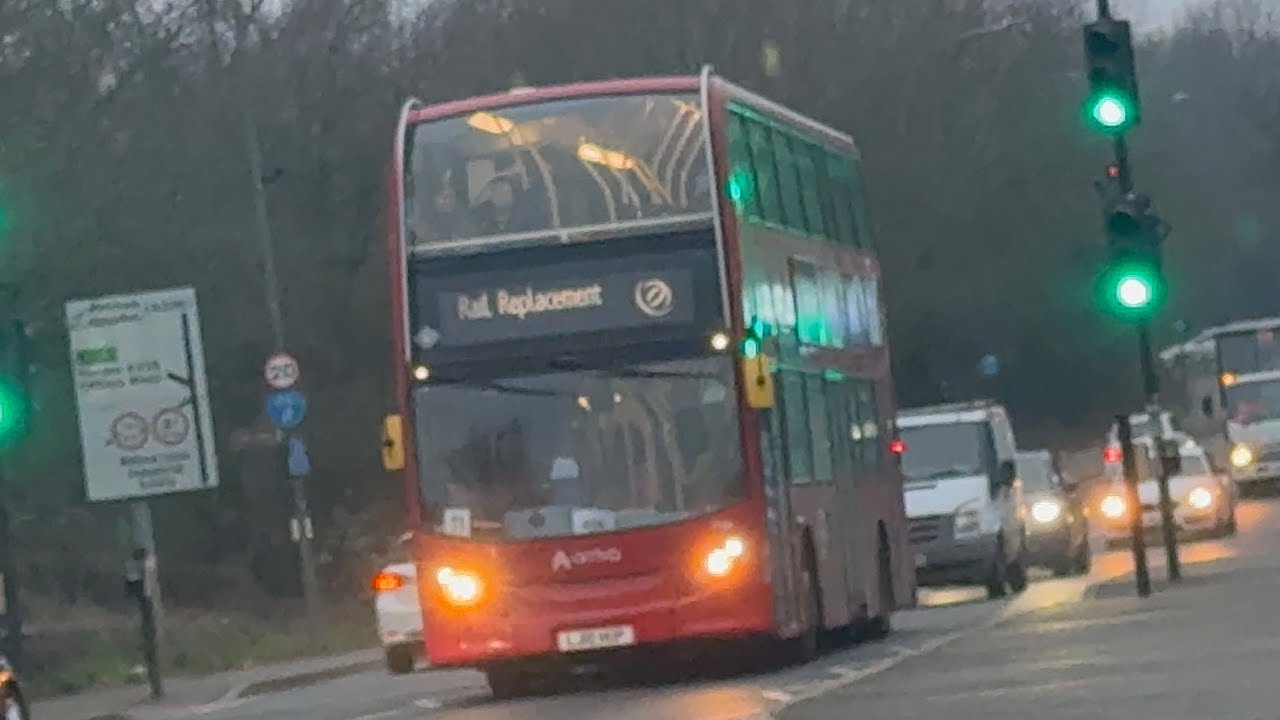 Arriva London: Route T1 (T136 LJ10HUP) Alexander Dennis Enviro 400