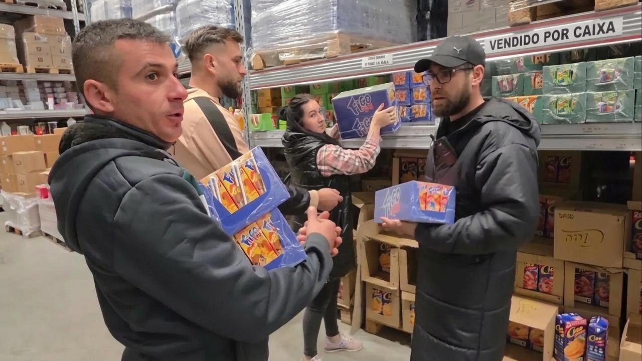 Cornel sumiu! Vamos comprar presentes para todas as crianças da cidade!
