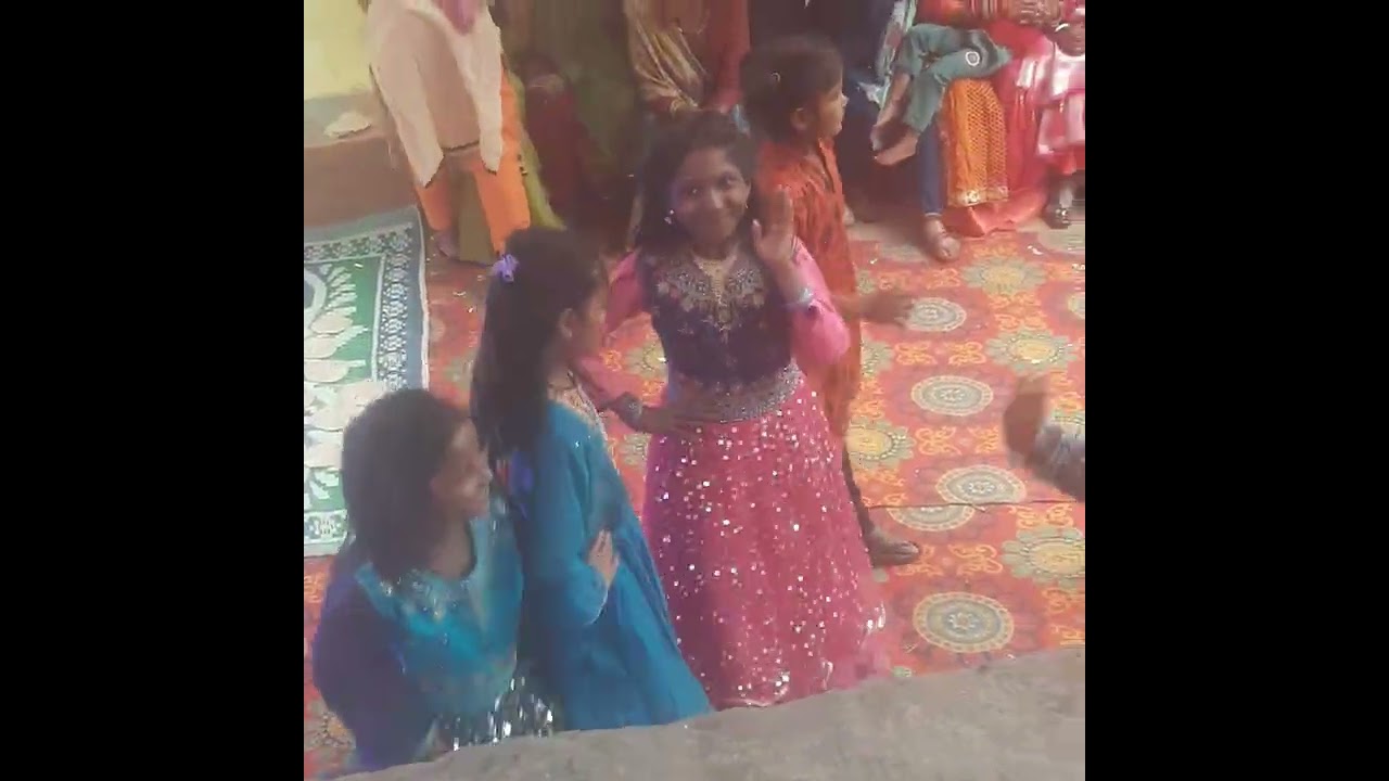 Kumauni mahila sangeet dance uk 01