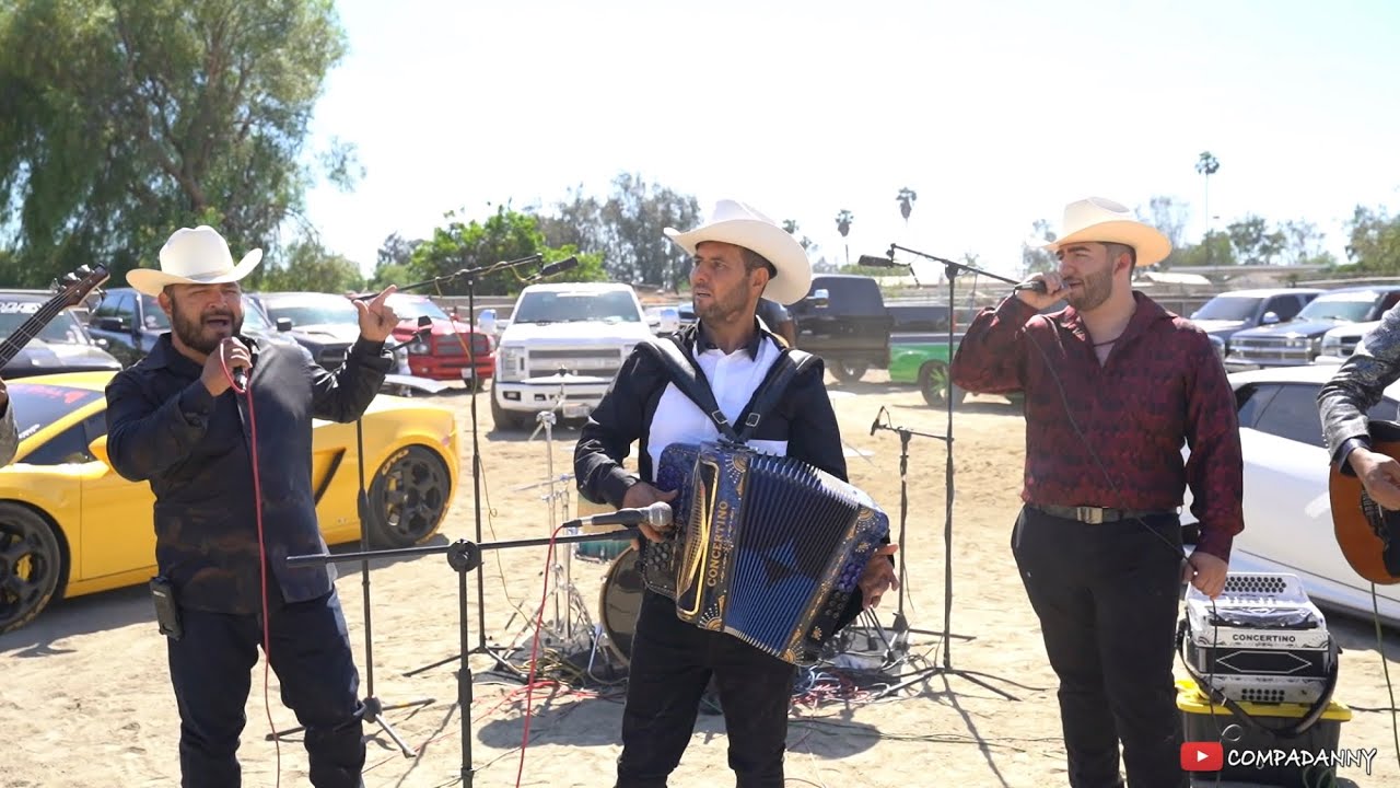 Como Perros - El Chalinillo Ft. Leonel El Ranchero - (En Vivo) 2020