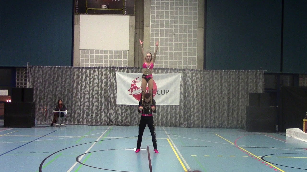 Vivien & Josua final acro Main-Class Contact Style