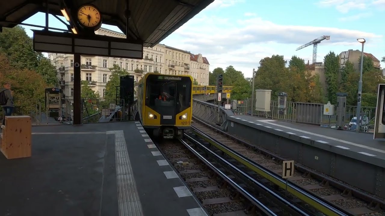 Berlin underground train BVG Class HK U-Bahn