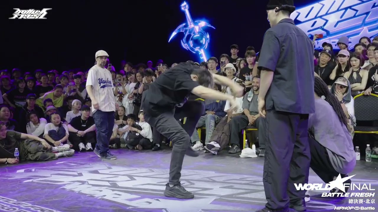 BATTLEFRESH HIPHOP1ON1 SEMI FINAL JEKA&MIKI VS RICEBALL&ROCHKA