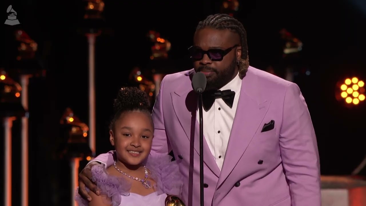 FYÜTCH & AURA V Wins BEST CHILDREN'S MUSIC ALBUM For 