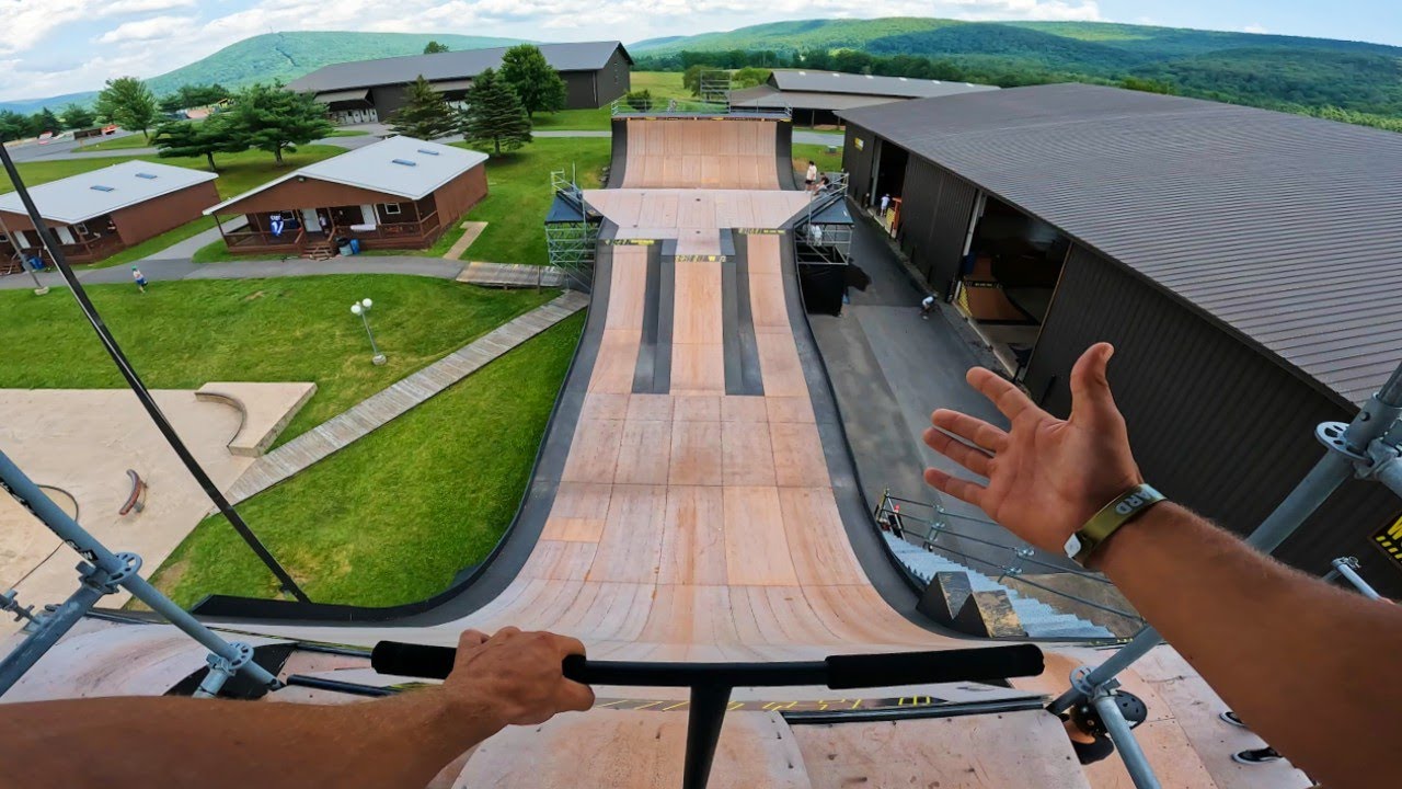 SAUNDEZY VS THE MEGA RAMP!