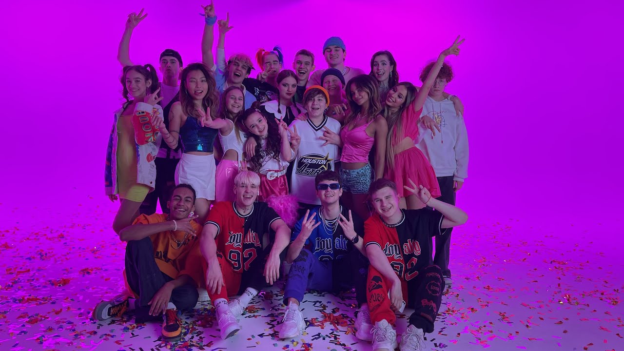 СЛИВ СЕКРЕТНЫХ ВИДЕО! Бекстейдж Как мы СНИМАЛИ КЛИП С КАМПУСОМ!!!