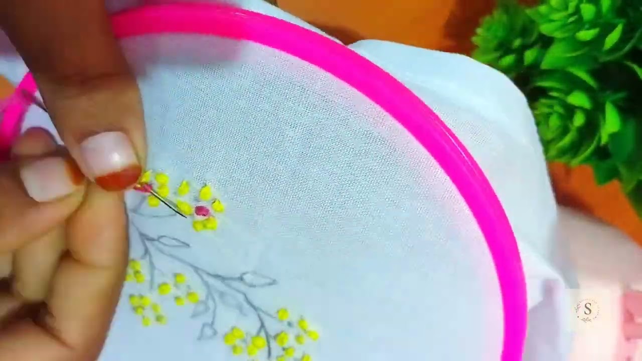 Basic embroidery design 🌿🌷🪡🧵 #viral #viralvideo #video #embroidery #stitchtricks #stitch #art 