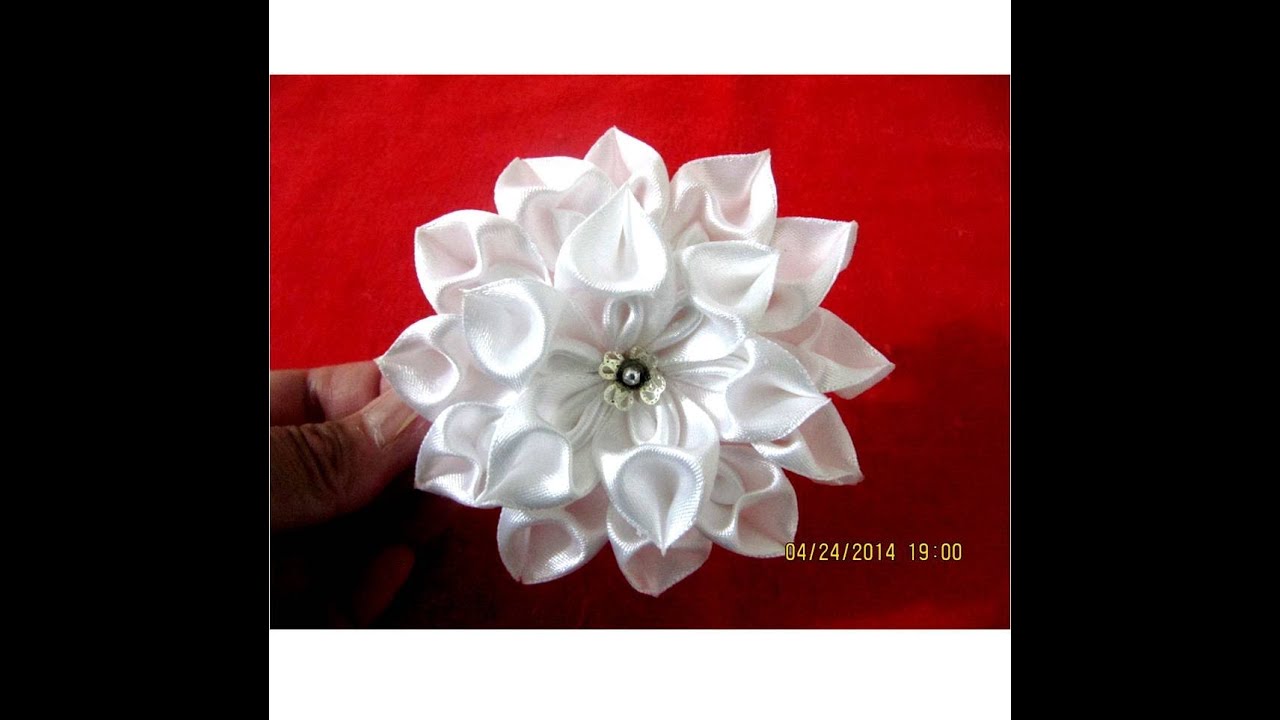 Flores  blancas Kanzashi diamantes corazón en cintas para el cabello