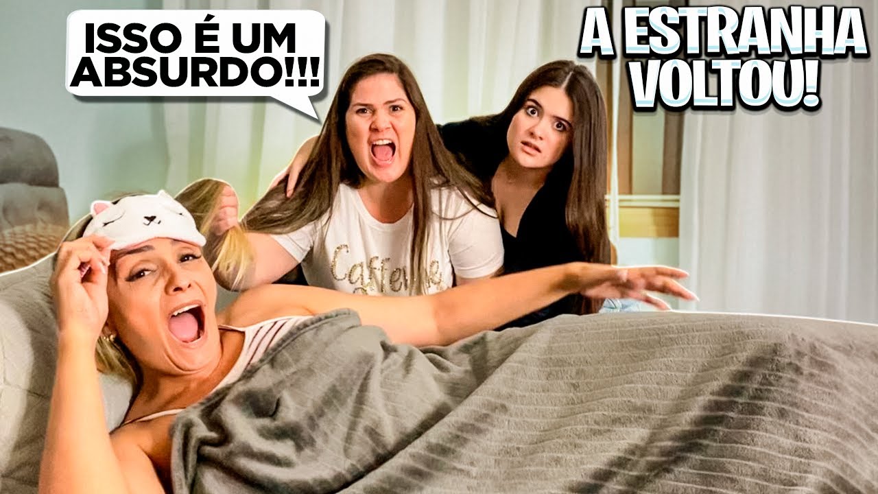 A ESTRANHA ESTÁ DORMINDO NA CAMA DOS MEUS PAIS! 😱