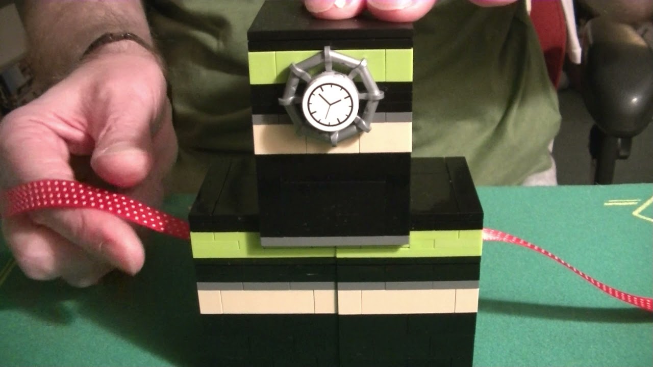 LEGO ULTIMATE RIBBON RESTORATION - a LEGO VERSION OF Øyvind Kaurstad's RIBBON CLOCK TIME MACHINE