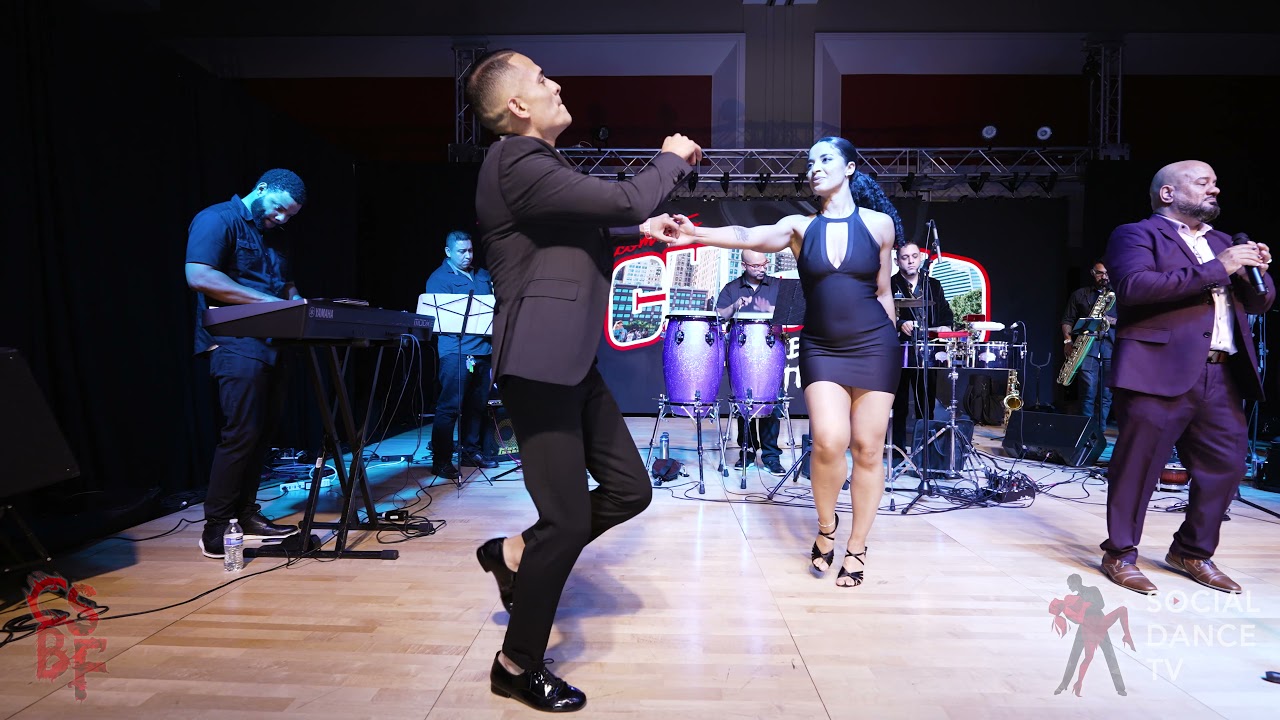 Adolfo & Ataca & La Alemana - Social Dancing | Chicago Salsa & Bachata Festival 2021