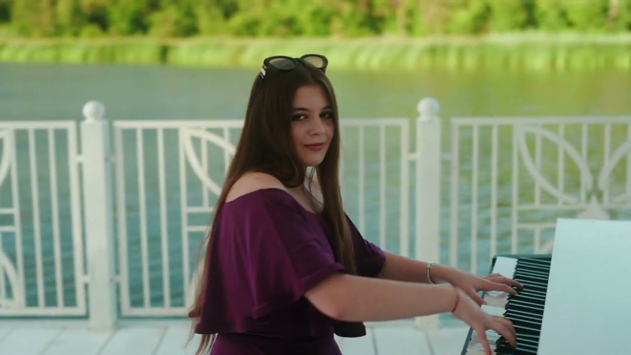 Skyfall// cover// Shara Maria Elihayrat & Dan Frecautanu
