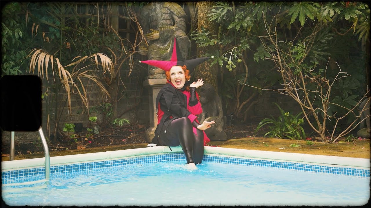 CMAT - I&hellip; Hate Who I Am When I&rsquo;m Horny (Visualiser)
