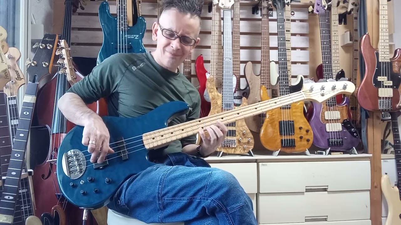 Japanese Brand Bass Guitars: Lakland Skyline Japan SK4DX #soundcheck #bass #jazzbass #electricbass