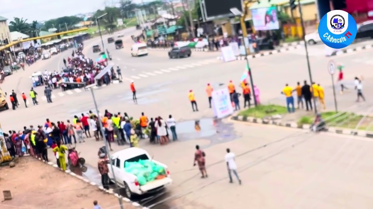 The Moment Tinubu's convoy entered Owerri!