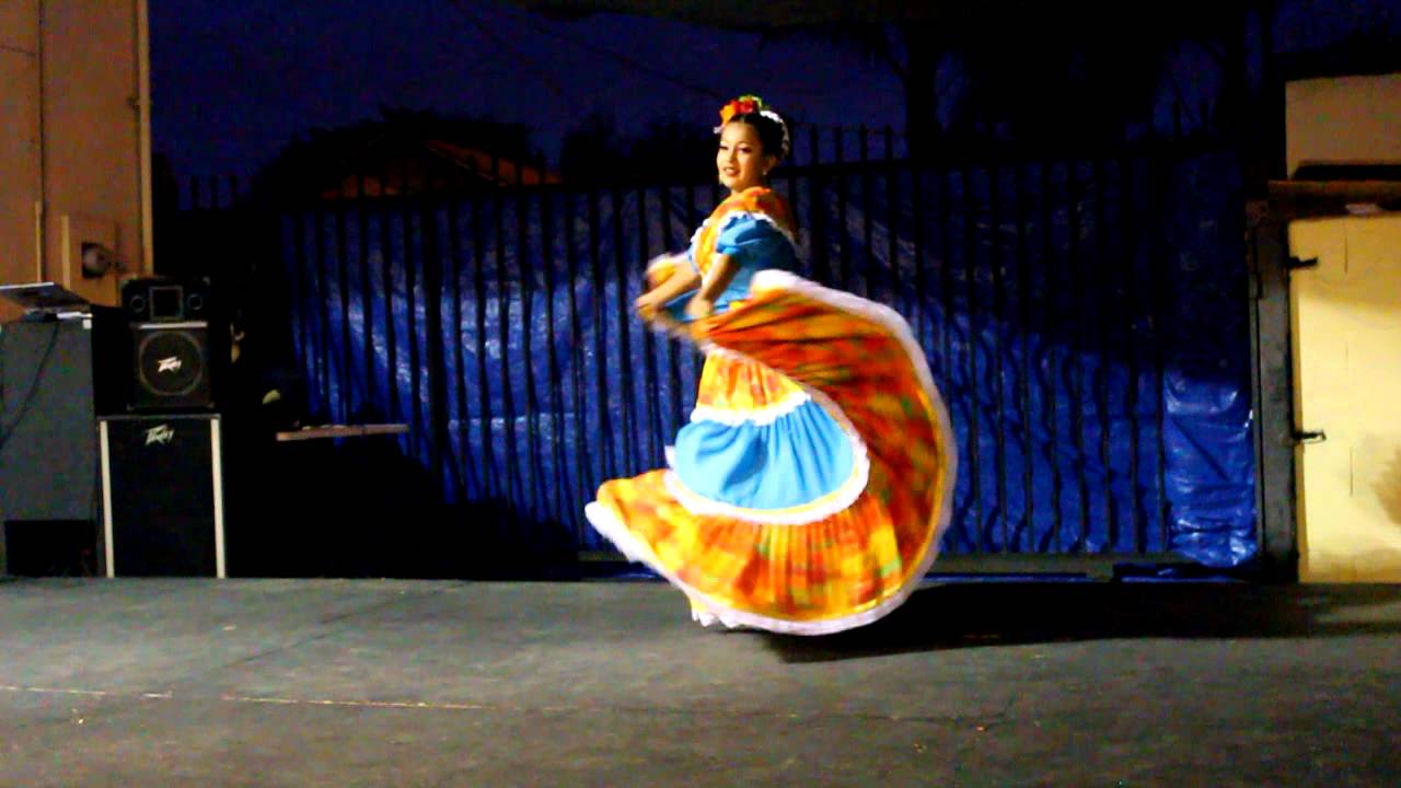 natalia castillo bailando