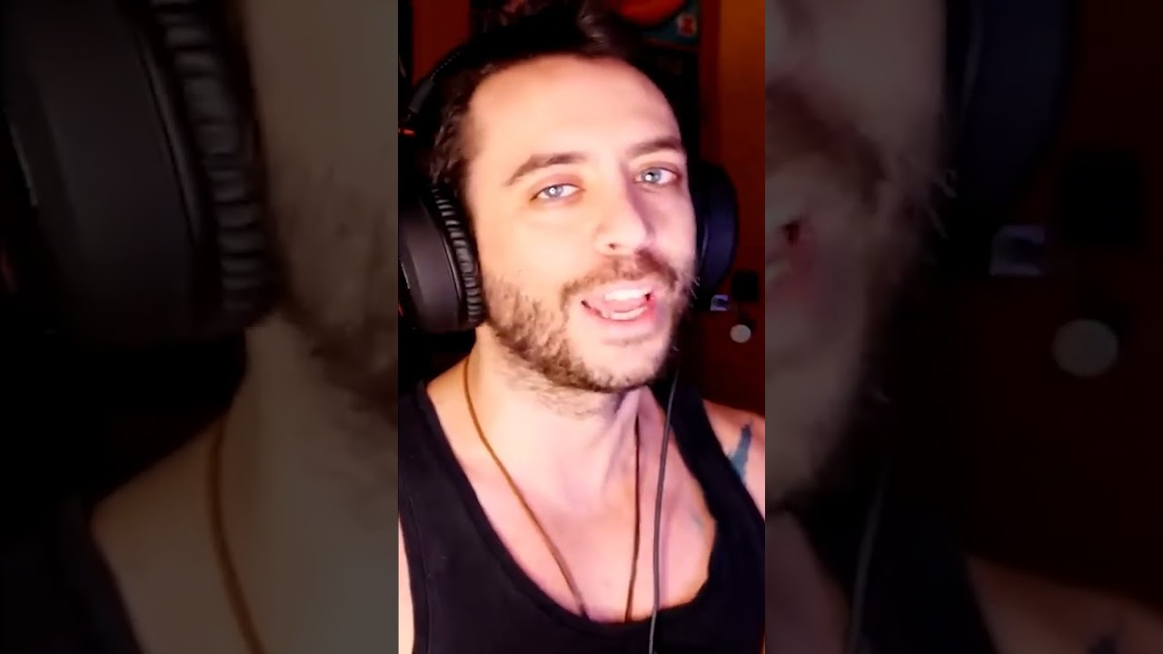 Jordi Wild se considera 95% ateo, 5% agnostico.
