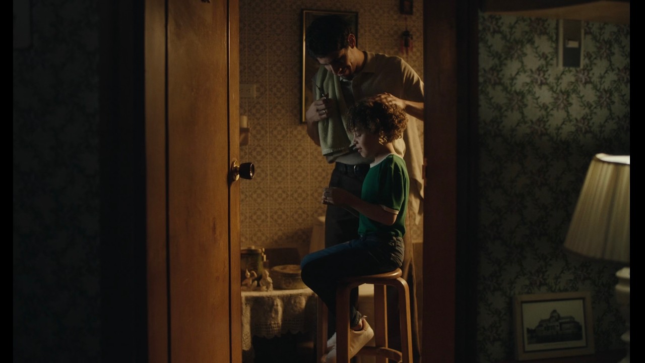 How Cinematographers Light Small Rooms