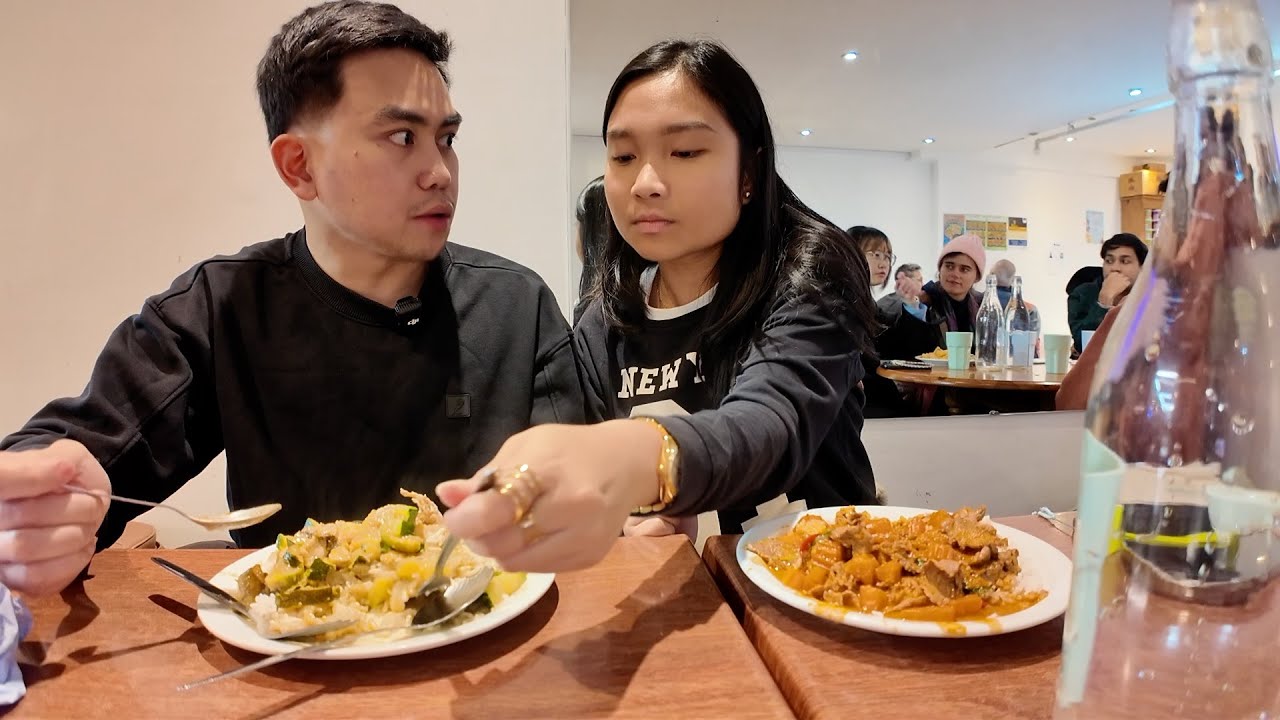 I can't believe she's done this (Sasi's Thai, Oxford)