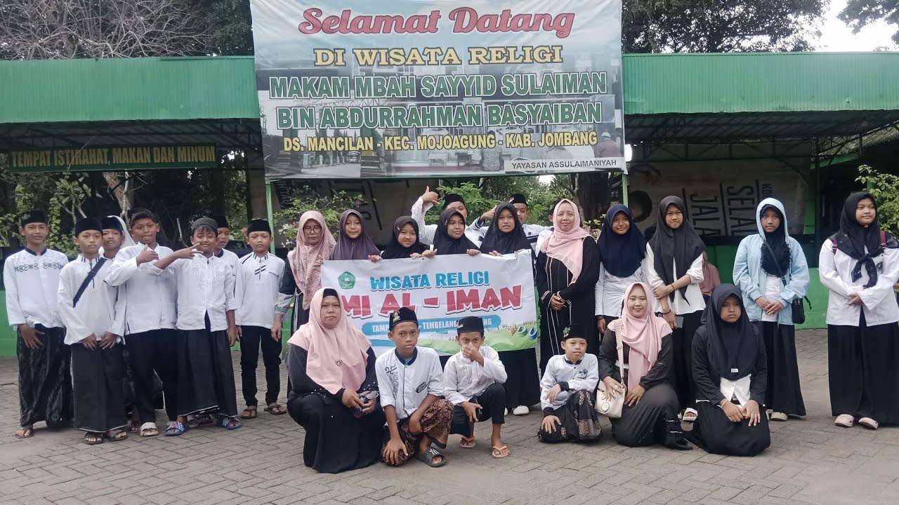 Wisata Religi ke makam Muasis NU di Jombang