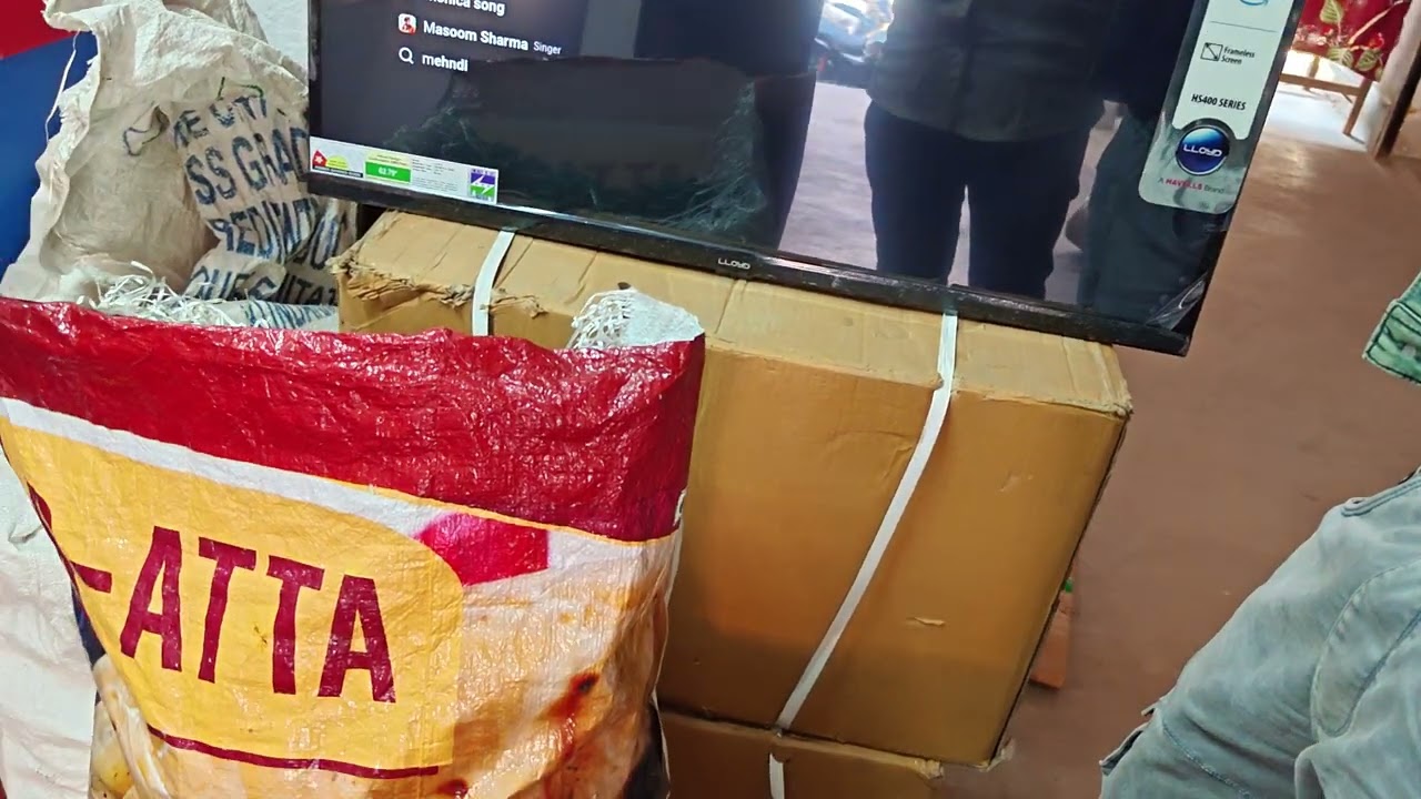 Lloyd Led TV Company replacement 32 inch tv 