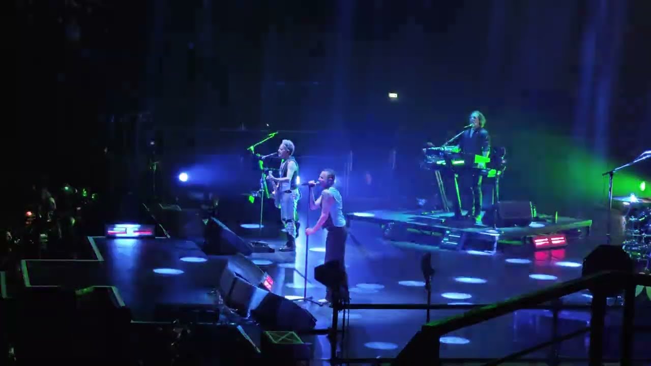 Depeche Mode - Behind the Wheel (Live in Paris, France 2024 Accor Arena Bercy) 4K HD 60FPS