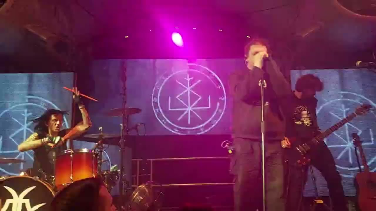 Глеб Самойлов & The Matrixx - Снайпер [live Рига 19.12.2025]