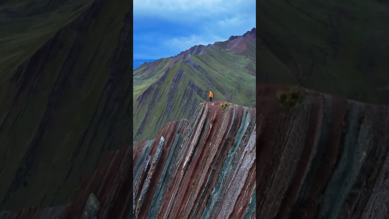 Pallay Punchu Rainbow Mountain