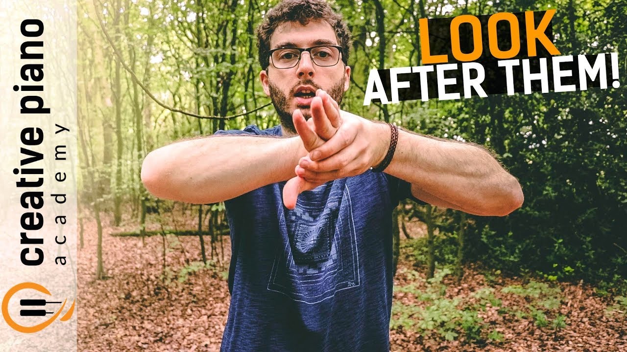 4 Exercises For Wrists: Do This SIMPLE One Minute Routine Before Piano Practice