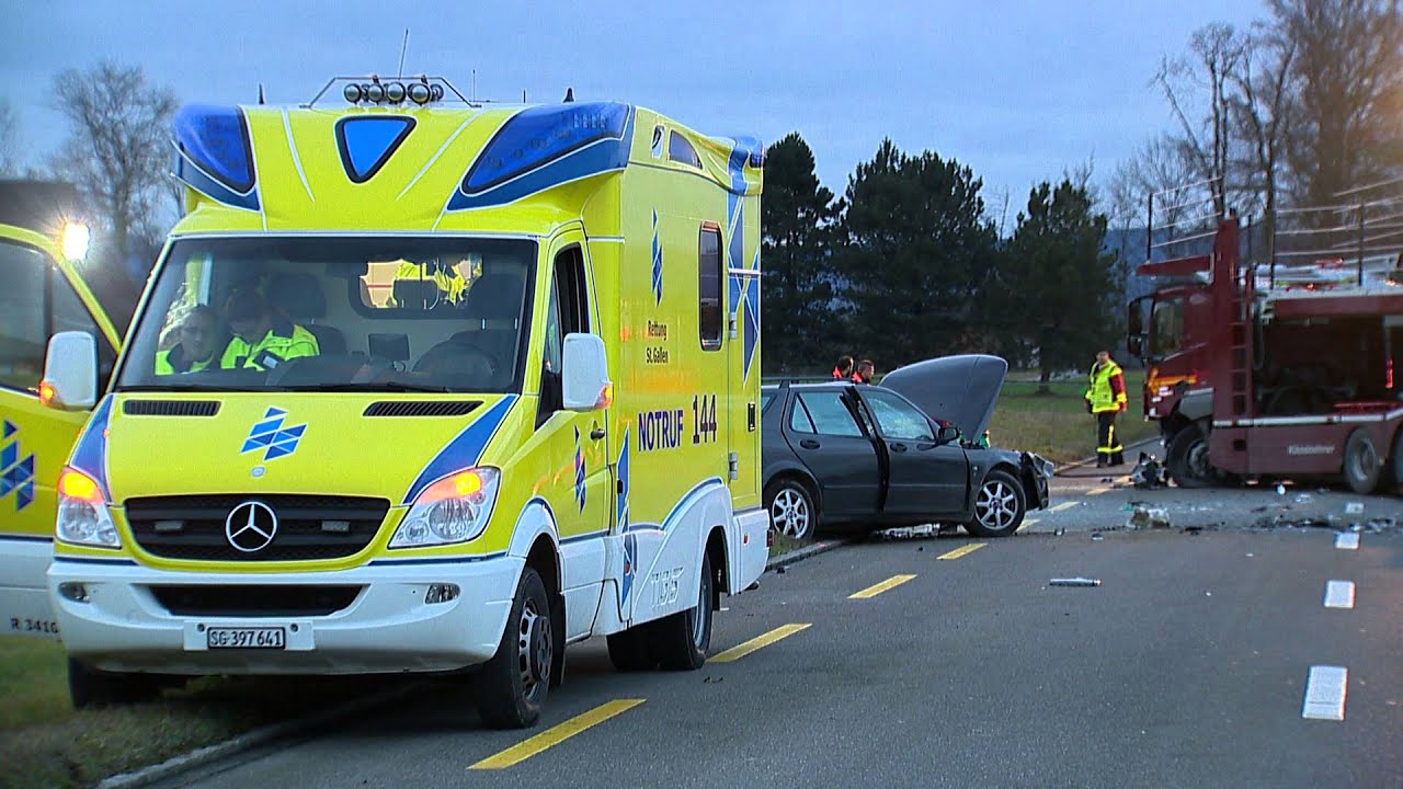 Niederglatt SG: Bei Frontalkollision schwer verletzt