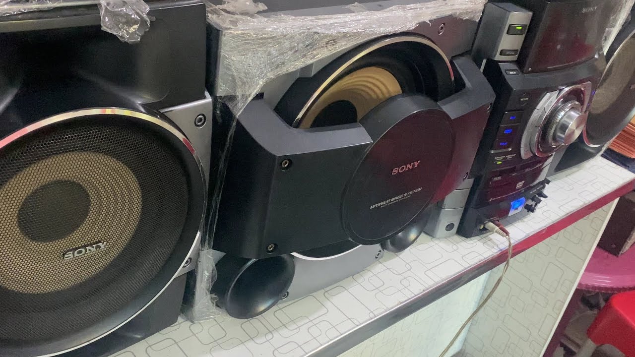 Sony Mhc Gn1300d SHAKING EVERYTHING. #bass #subwoofer #hometheatre #speaker #hometheater #sony