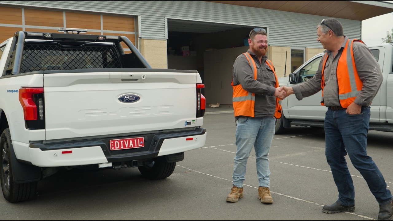 🚛 A 5min review of the F-150 Lightning, from a real customer, with over 40,000 kms of commercial use