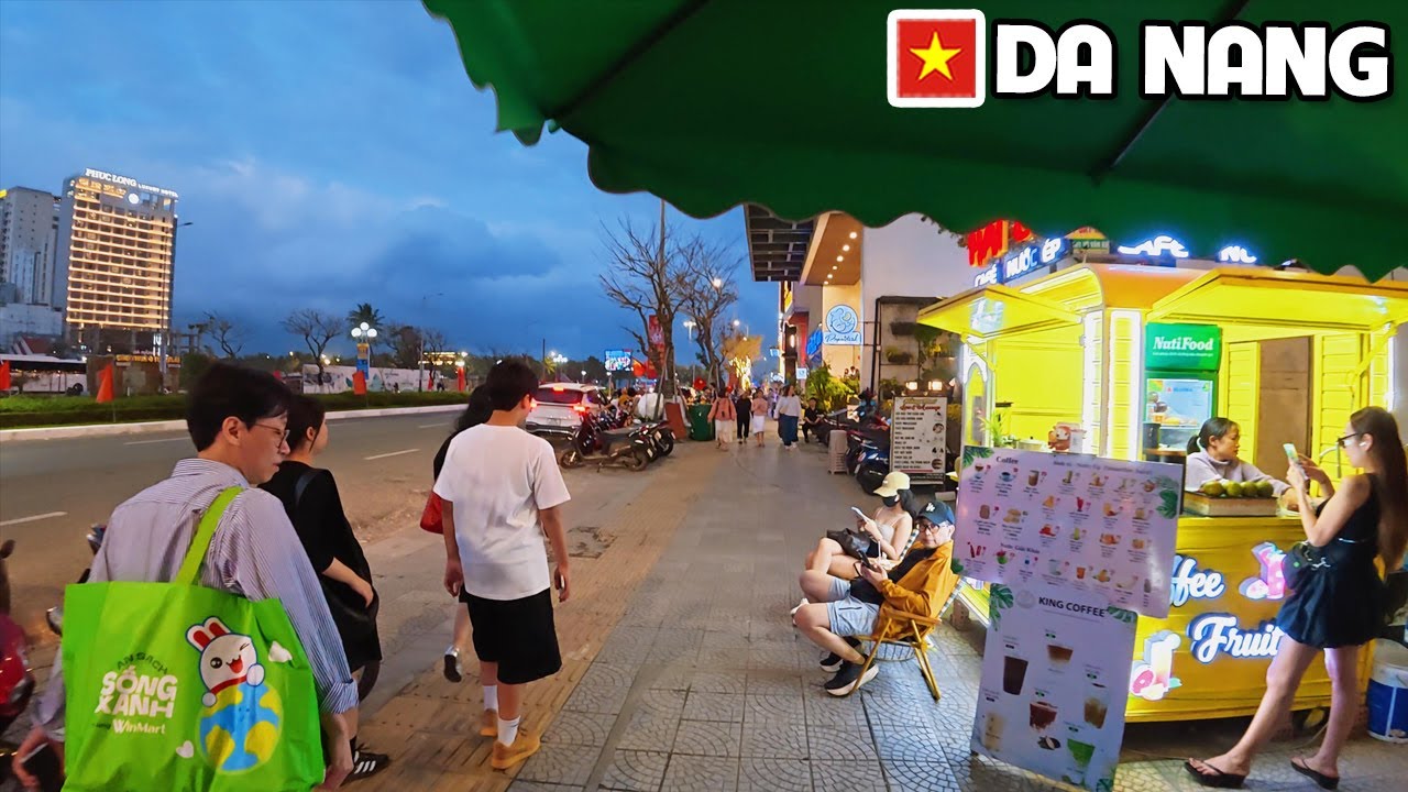 DA NANG VIETNAM 2026 - From Local Neighborhoods to Tourist Streets Before Lunar New Year TẾT