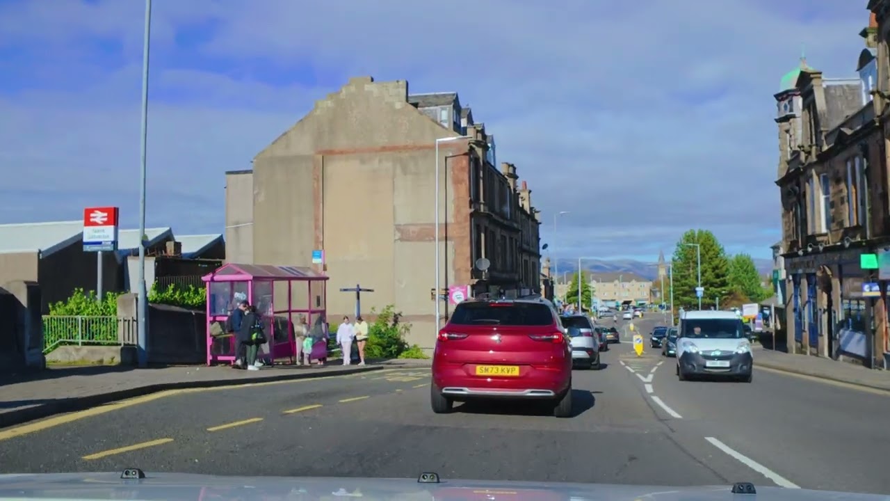 Drive through Polmont & Falkirk Centre 
